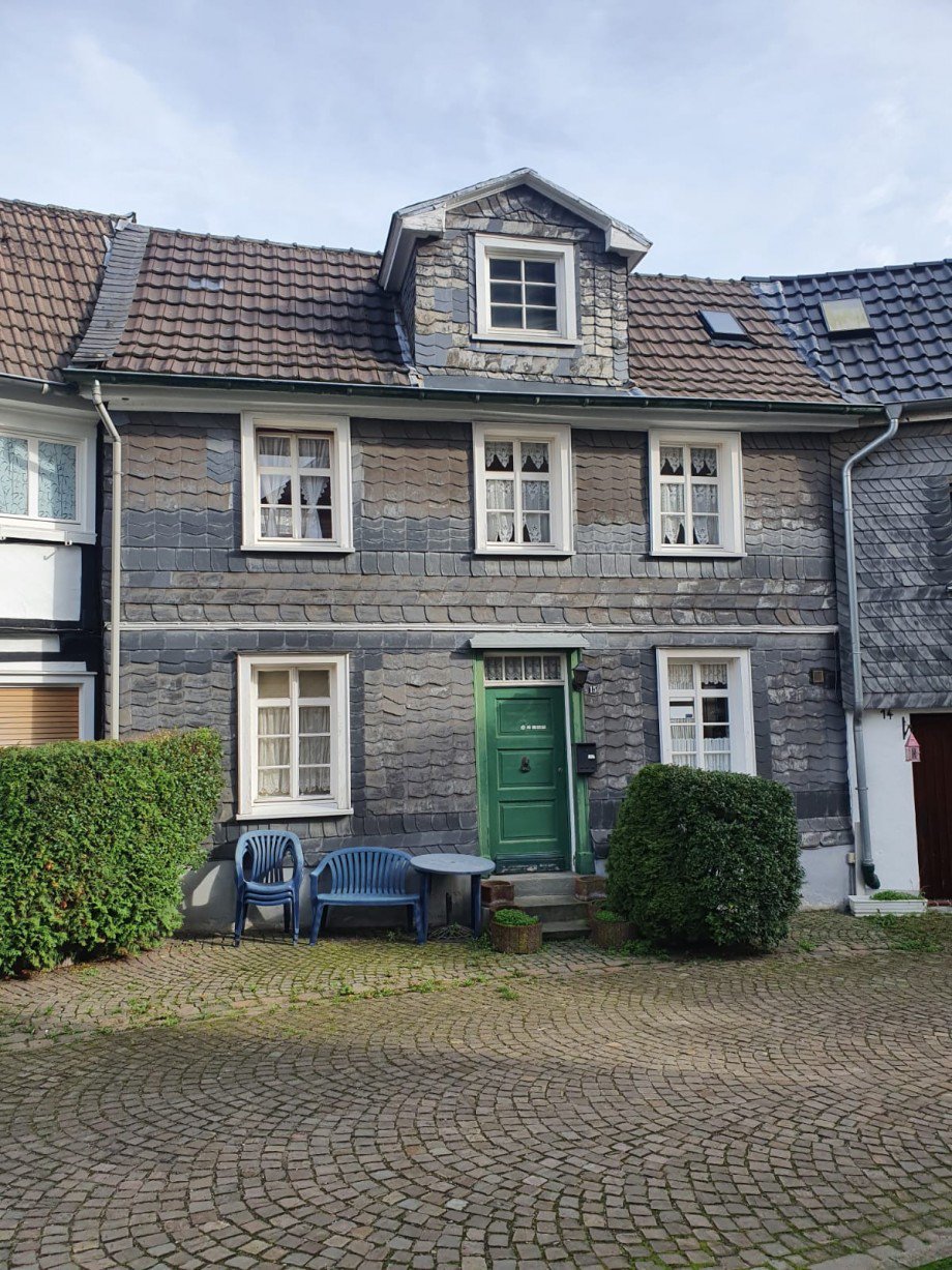 Hausansicht Mehrfamilienhaus Velbert